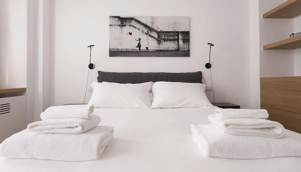 Italianway-Corso Como 6 Milan Italy